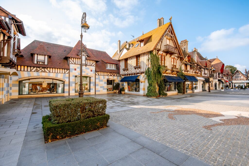Photo - Hotel cabourg bord de mer buildings in the center of deauville town france 2021 09 04 07 49 55 utc buildings in the center of deauville town france 2021 09 04 07 49 55 utc